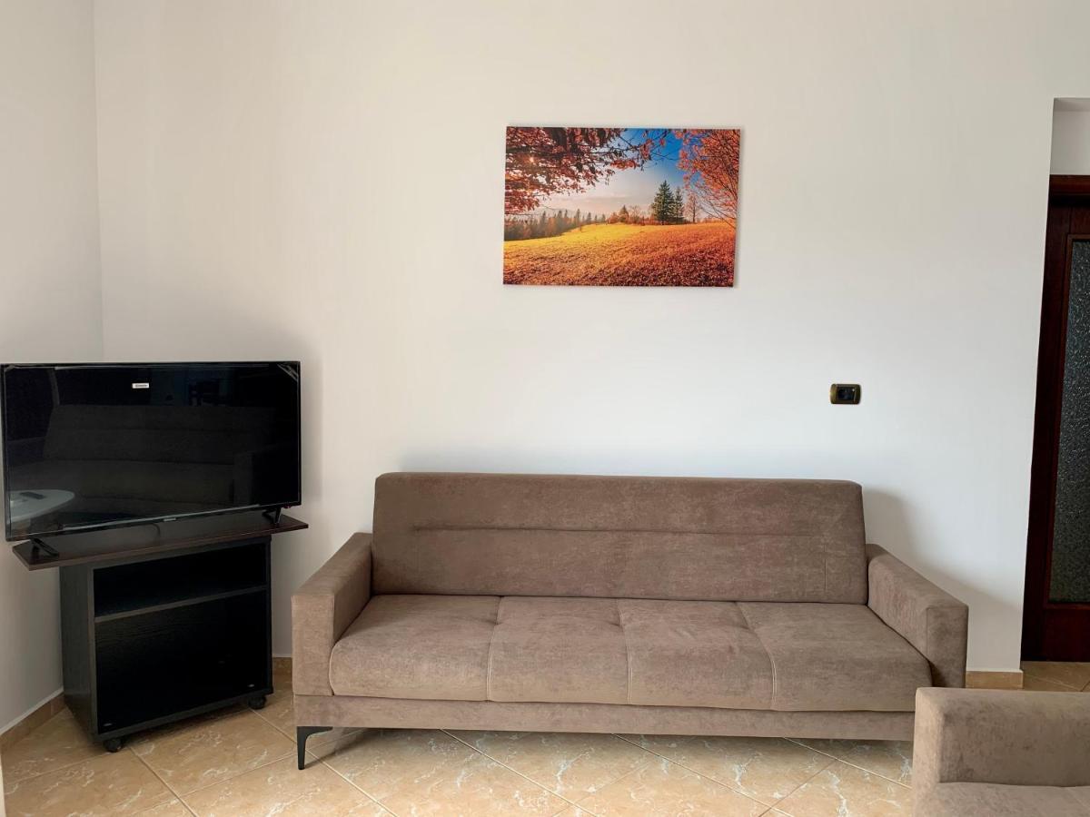 Bardhi Apts ساراندا المظهر الخارجي الصورة